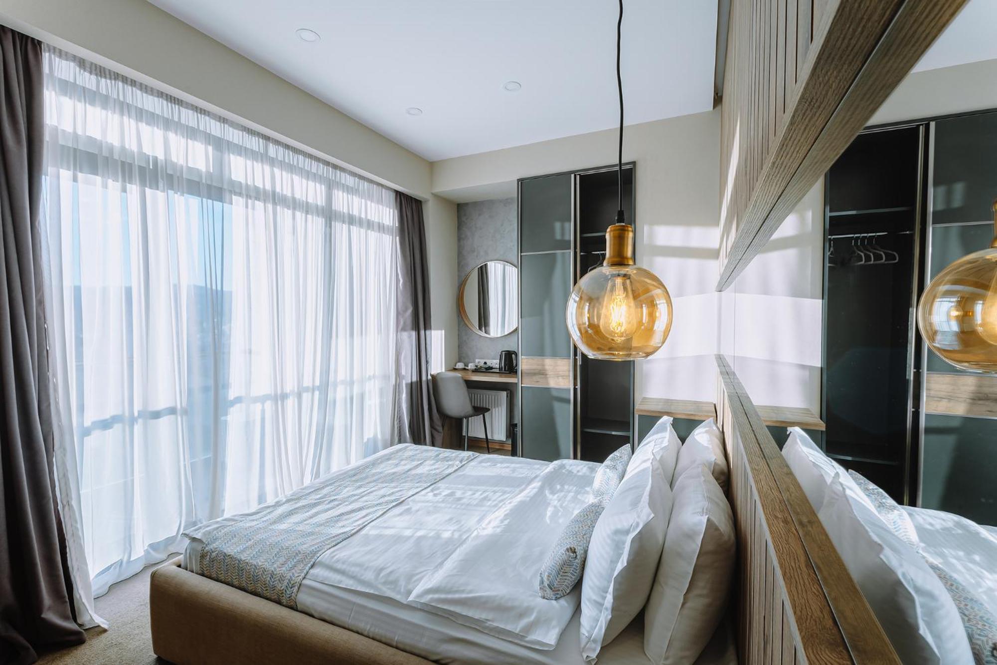 Hotel Sky Station Tbilisi Ngoại thất bức ảnh