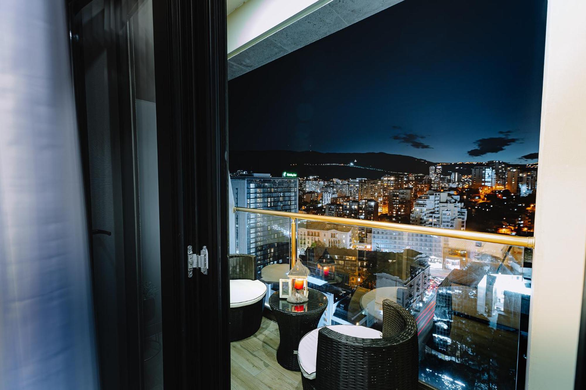 Hotel Sky Station Tbilisi Ngoại thất bức ảnh
