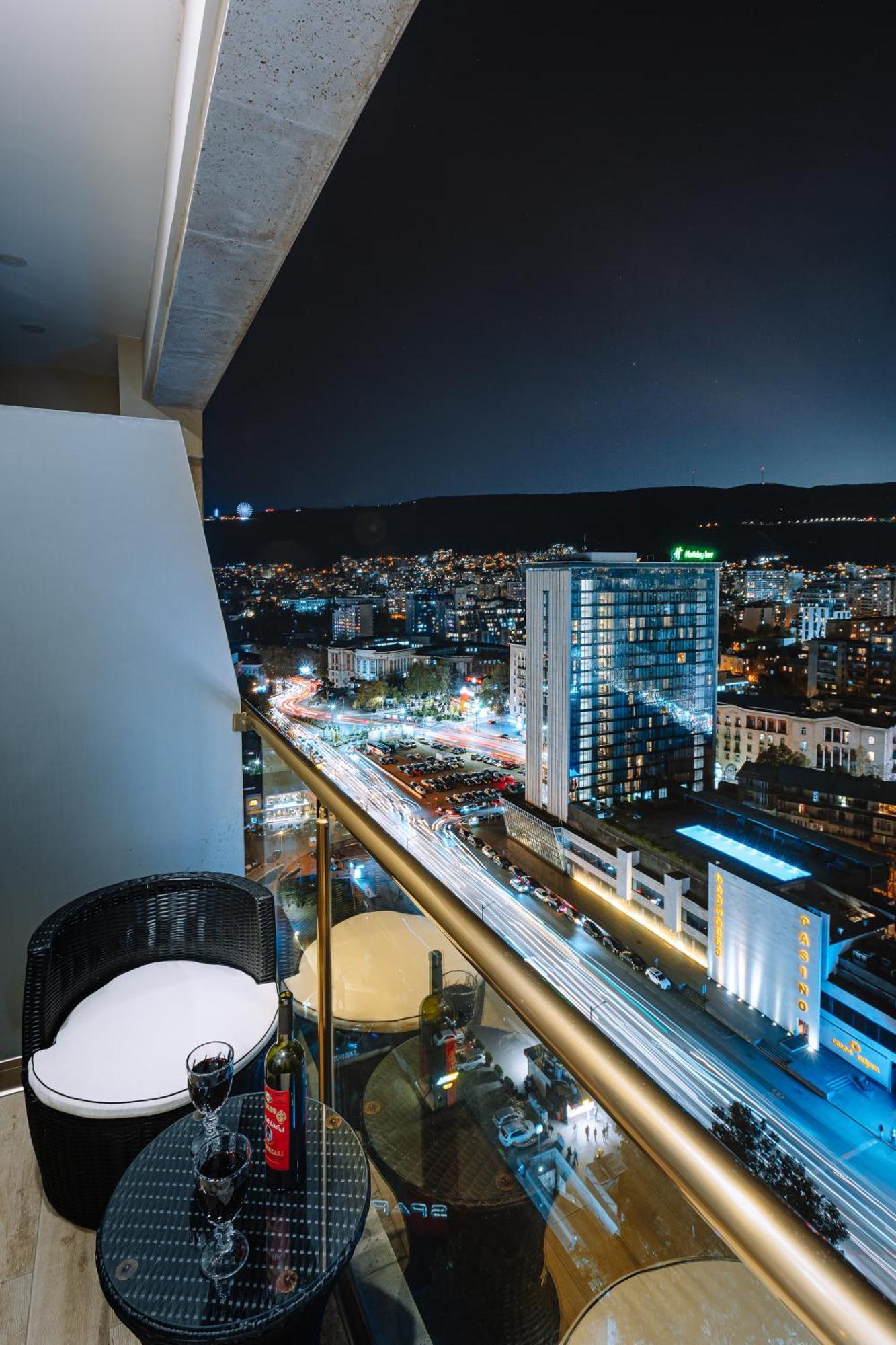 Hotel Sky Station Tbilisi Ngoại thất bức ảnh