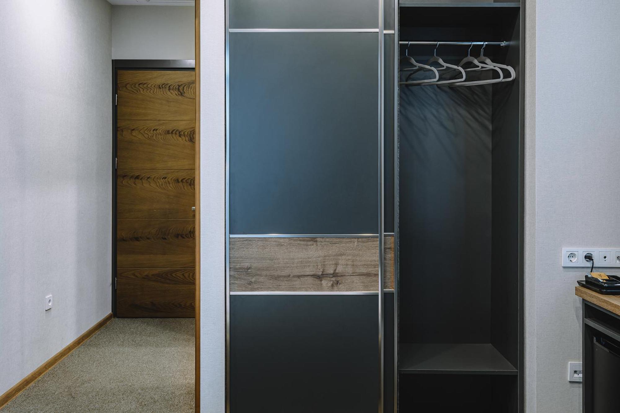 Hotel Sky Station Tbilisi Ngoại thất bức ảnh