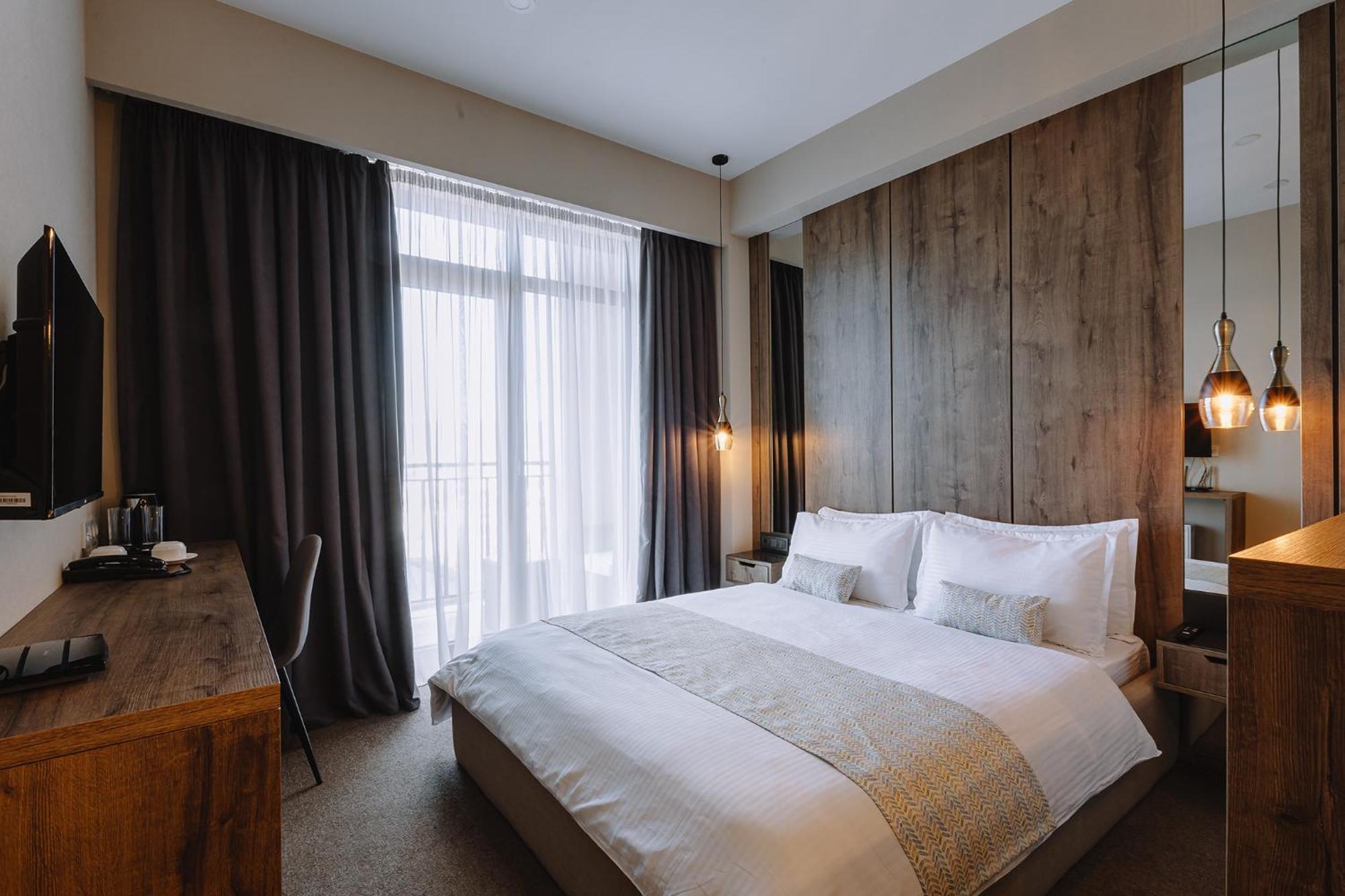 Hotel Sky Station Tbilisi Ngoại thất bức ảnh